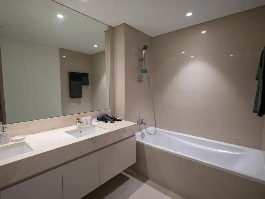 Mh- Stuning 2 Bedroom - Act Tower - Burj View - Downtown Ref501 Dubai 0*,  United Arab Emirates